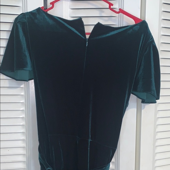 DKNY Green Flutter Sleeve Bodycon Dress - Picture 4 of 5